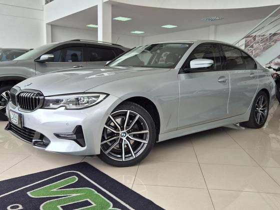 BMW 320i 2.0 16V TURBO GASOLINA SPORT AUTOMÁTICO BMW 320i 2.0 16V TURBO GASOLINA SPORT AUTOMÁTICO